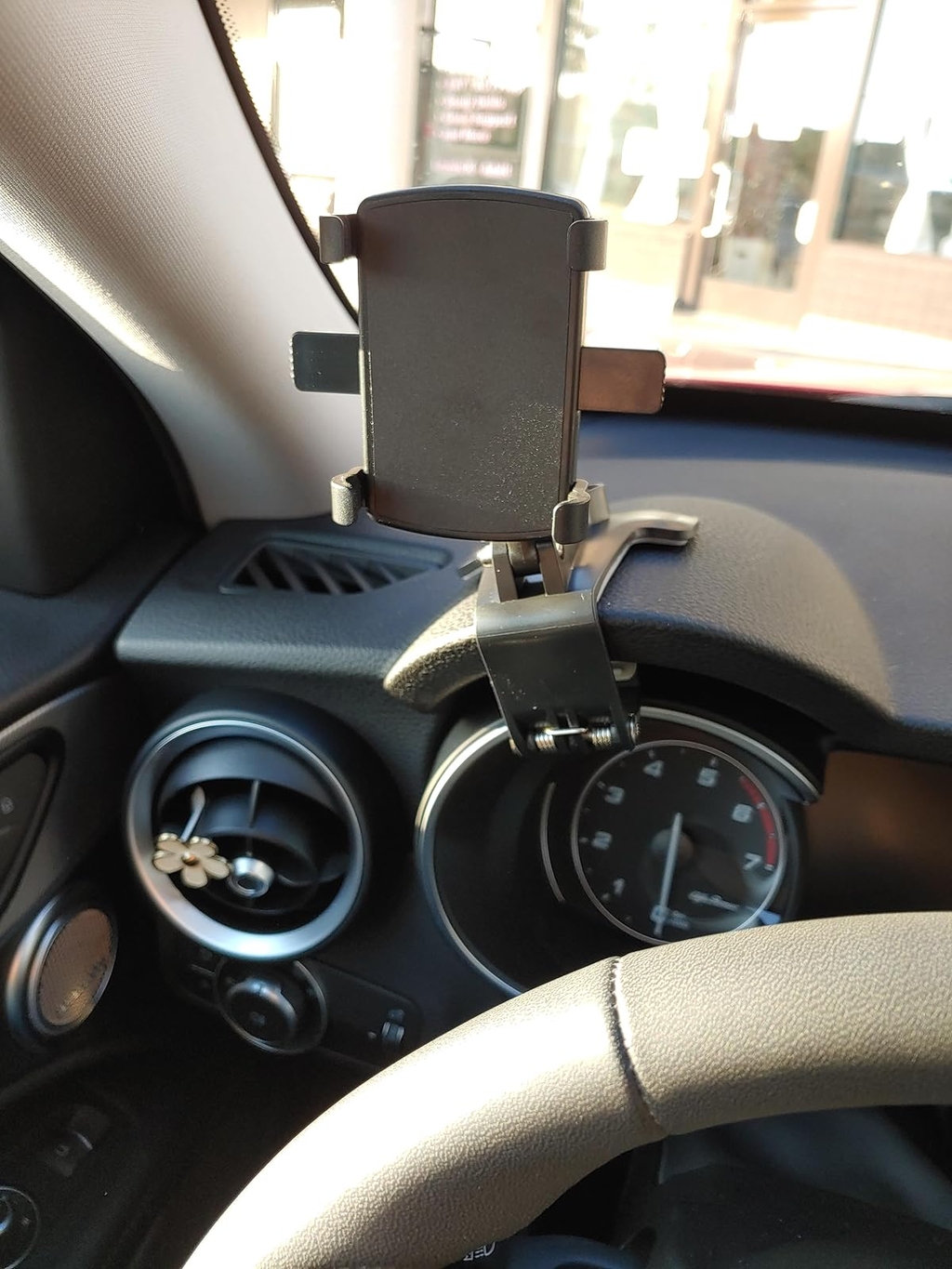 🔥Last Day 50% OFF🔥 Universal 360° Dashboard Phone Holder For You